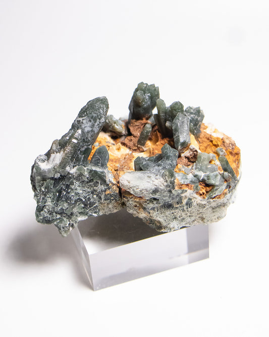 綠水晶 - 義大利厄爾巴島