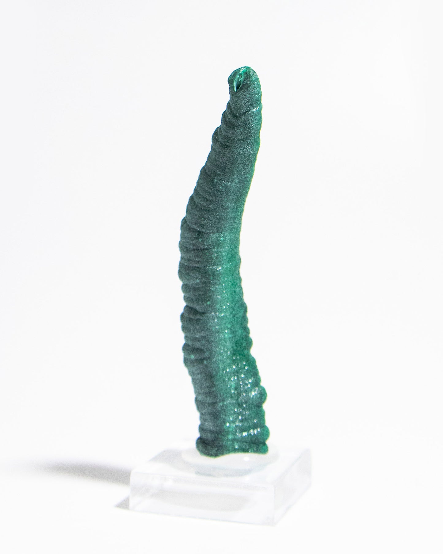 民主剛果孔雀石|稀有罕見收藏級礦標Sparkling Malachite Stalactite from DR Congo | Rare, Museum-Grade Collectible Specimen