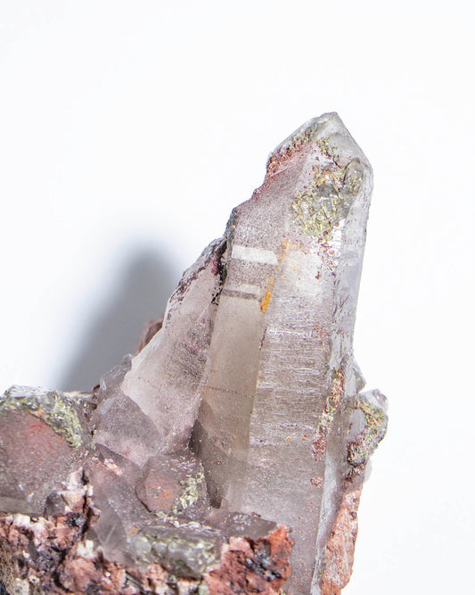 極罕見埃及西奈山煙晶有著古老的紋理與專注穩定的能量 rare smoky quartz from mount Sinai, Egypt gives divine energy