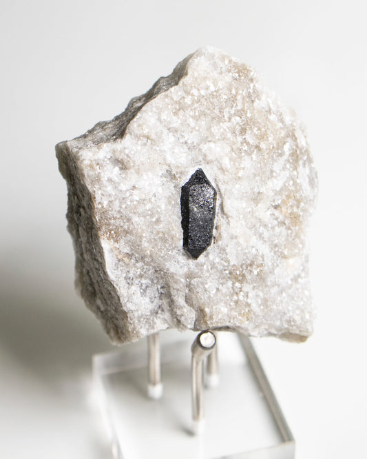 稀有罕見的義大利雙尖黑水晶|療癒與保護能量