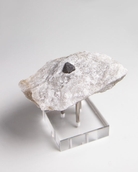 稀有罕見的義大利雙尖黑水晶|療癒與保護能量