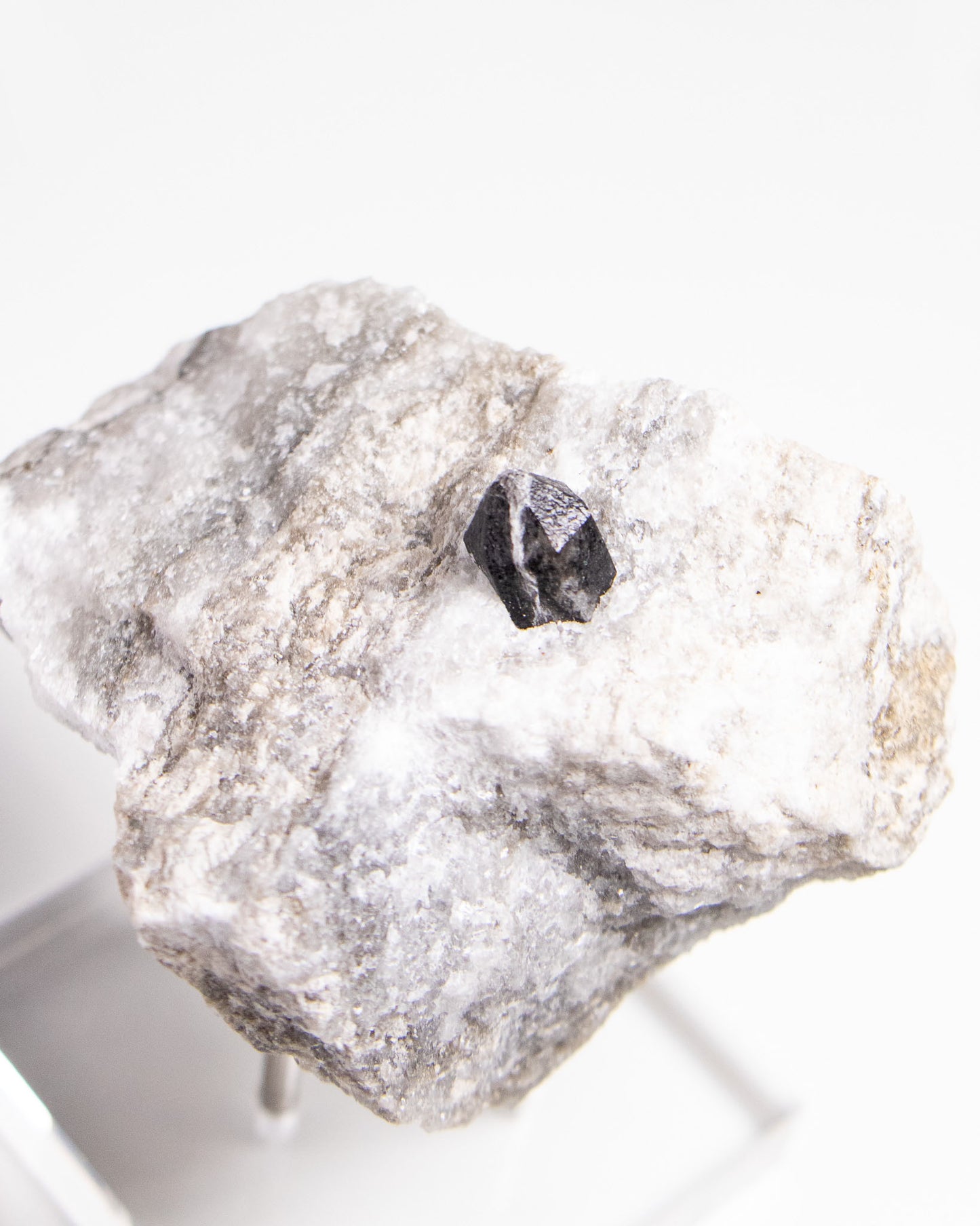 稀有罕見的義大利雙尖黑水晶|療癒與保護能量