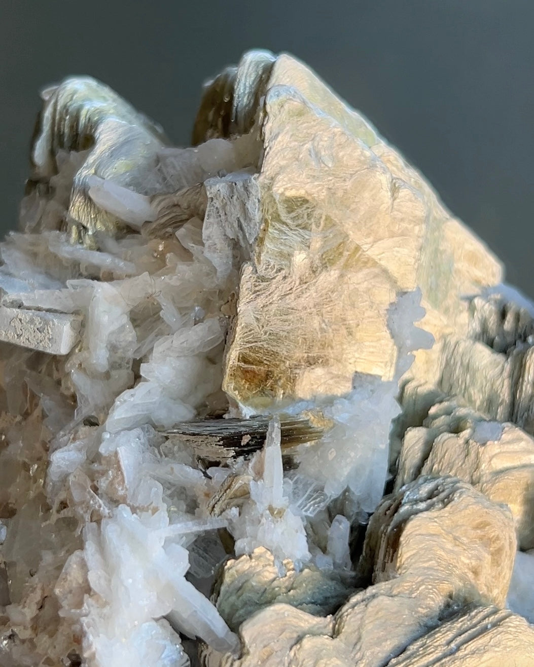 雲母葉鈉長石磷灰石擺件 - 巴西