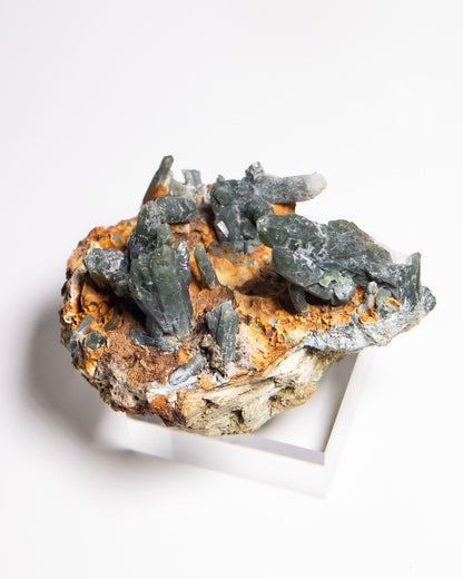 綠水晶 - 義大利厄爾巴島