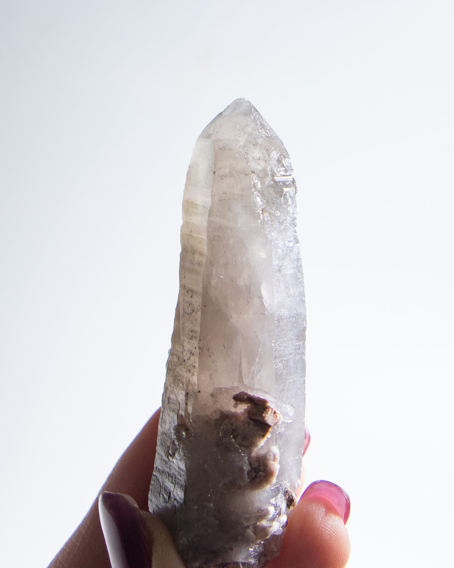 極罕見埃及西奈山煙晶有著古老的紋理與專注穩定的能量 rare smoky quartz from mount Sinai, Egypt gives divine energy