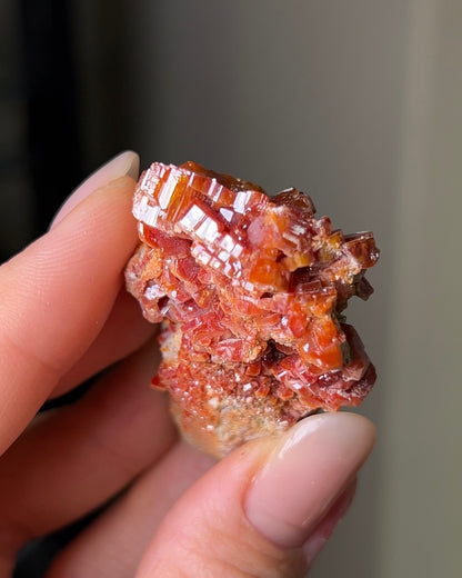 摩洛哥釩鉛礦來自Mibladen礦區vanadinite from Morocco