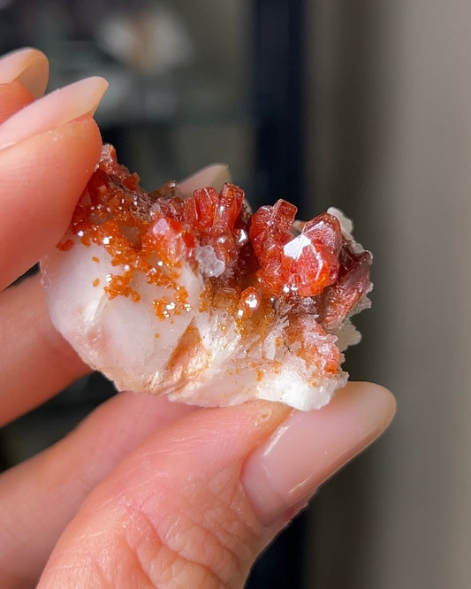 摩洛哥釩鉛礦來自Mibladen礦區vanadinite from Morocco