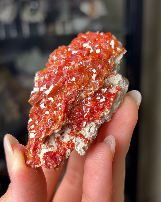 摩洛哥釩鉛礦來自Mibladen礦區vanadinite from Morocco
