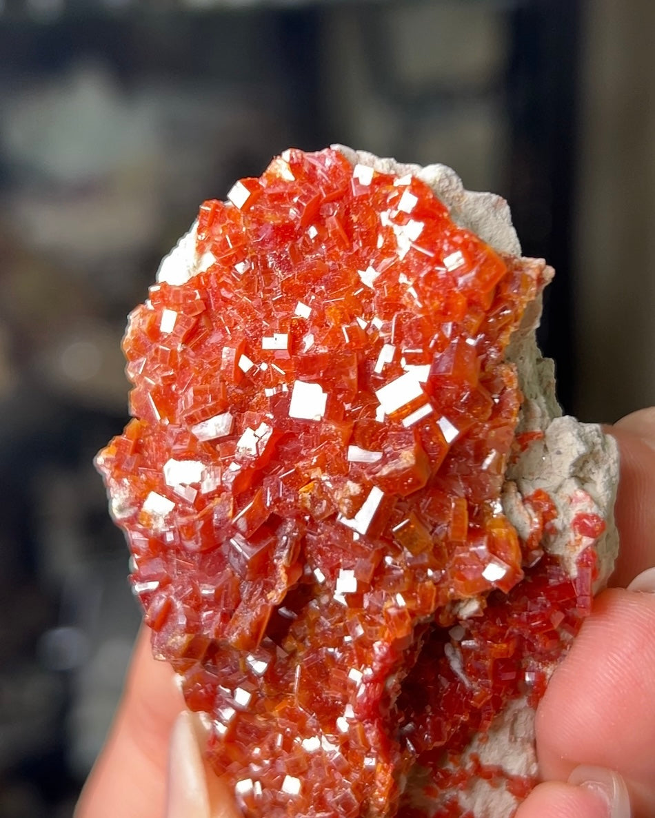摩洛哥釩鉛礦來自Mibladen礦區vanadinite from Morocco