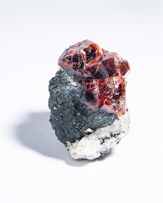 天然鋯石 - 巴基斯坦