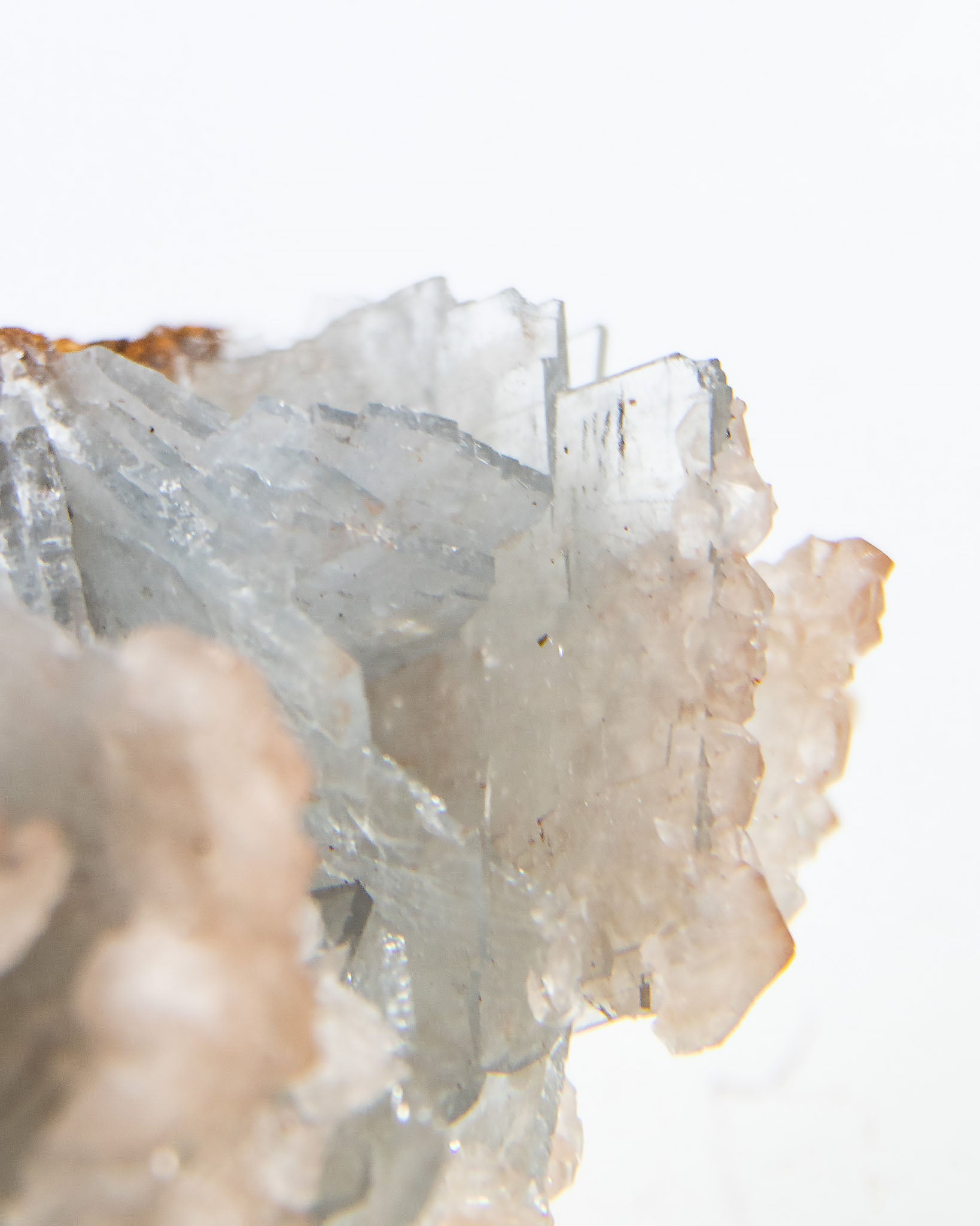 西班牙重晶石 Barite｜San Jorge 礦區灰藍棕粉共生板狀晶體標本 Spanish Barite sky-blue blush-pink tabular crystals San Jorge Mines Spain