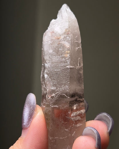 極罕見埃及西奈山煙晶有著古老的紋理與專注穩定的能量 rare smoky quartz from mount Sinai, Egypt gives divine energy