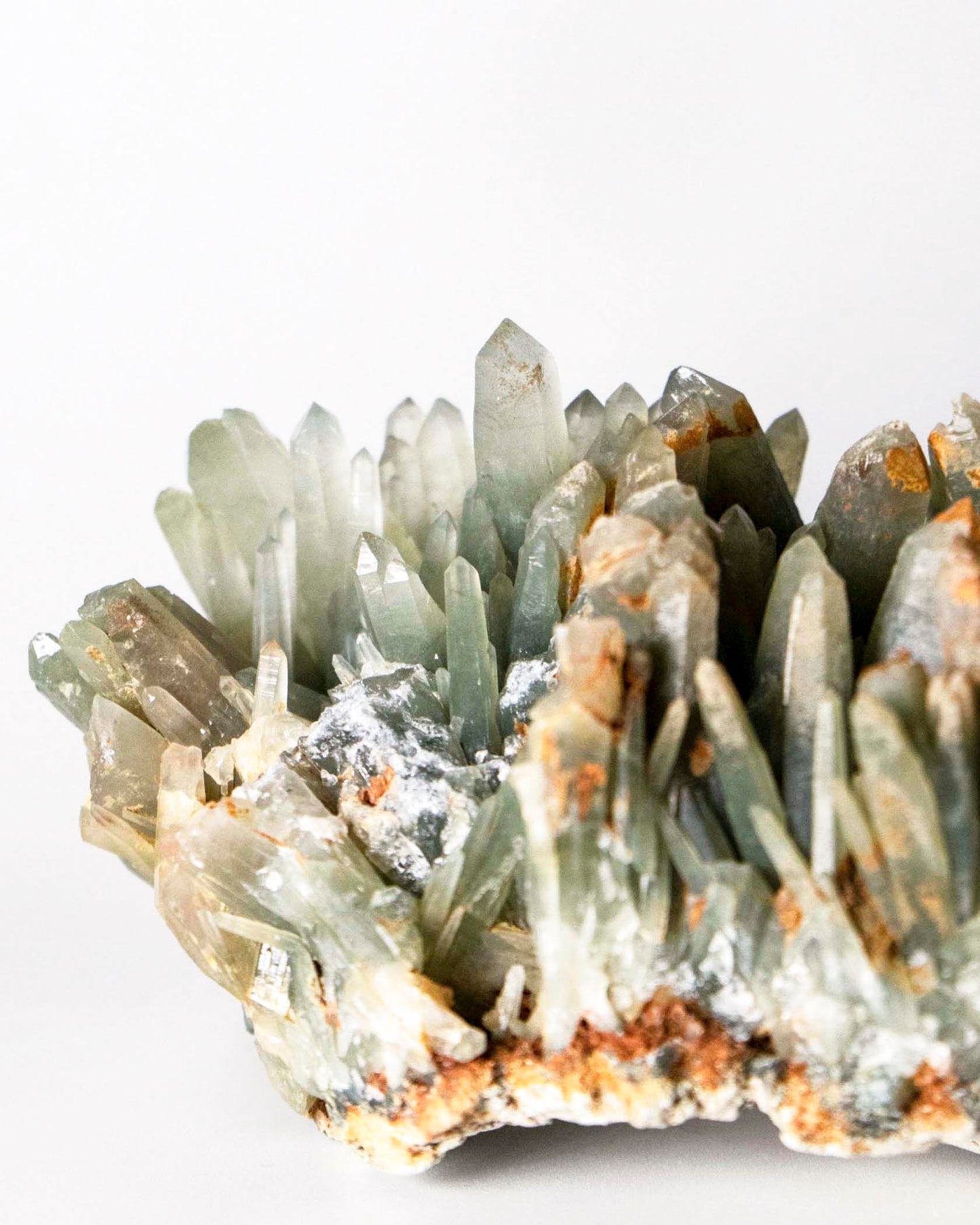 Prase Quartz - Italy