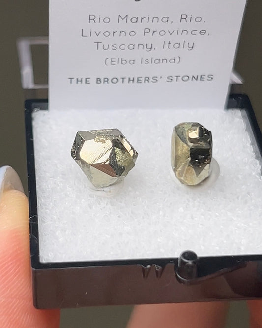 黃鐵礦 - 義大利厄爾巴島