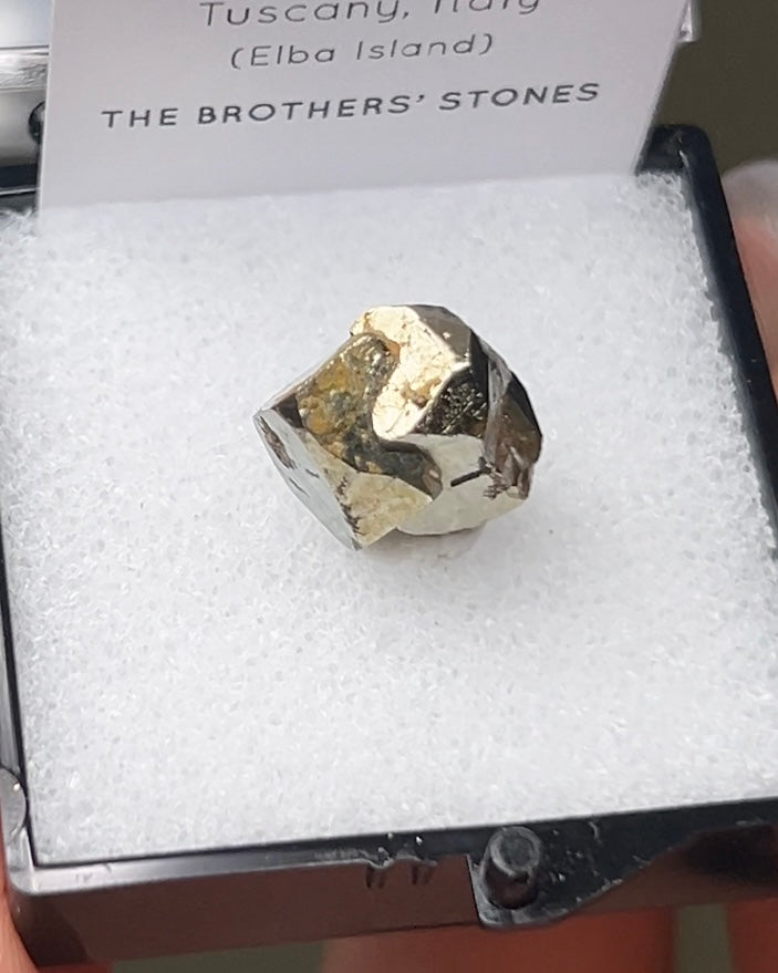 黃鐵礦 - 義大利厄爾巴島