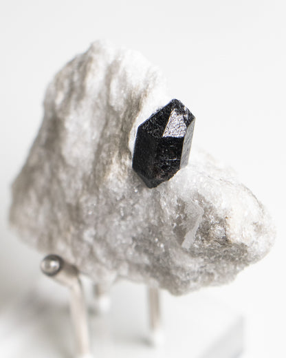 黑水晶硬石膏 - 義大利