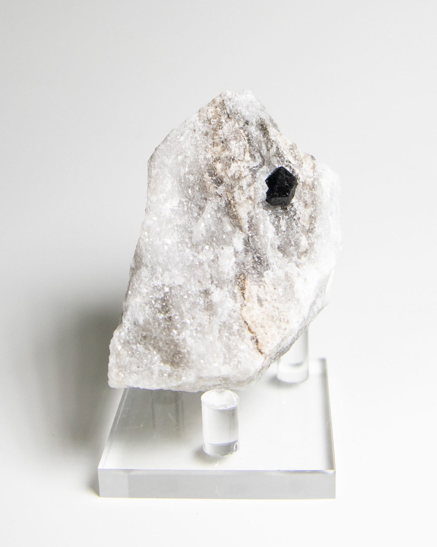 Black Quartz on Anhydrite