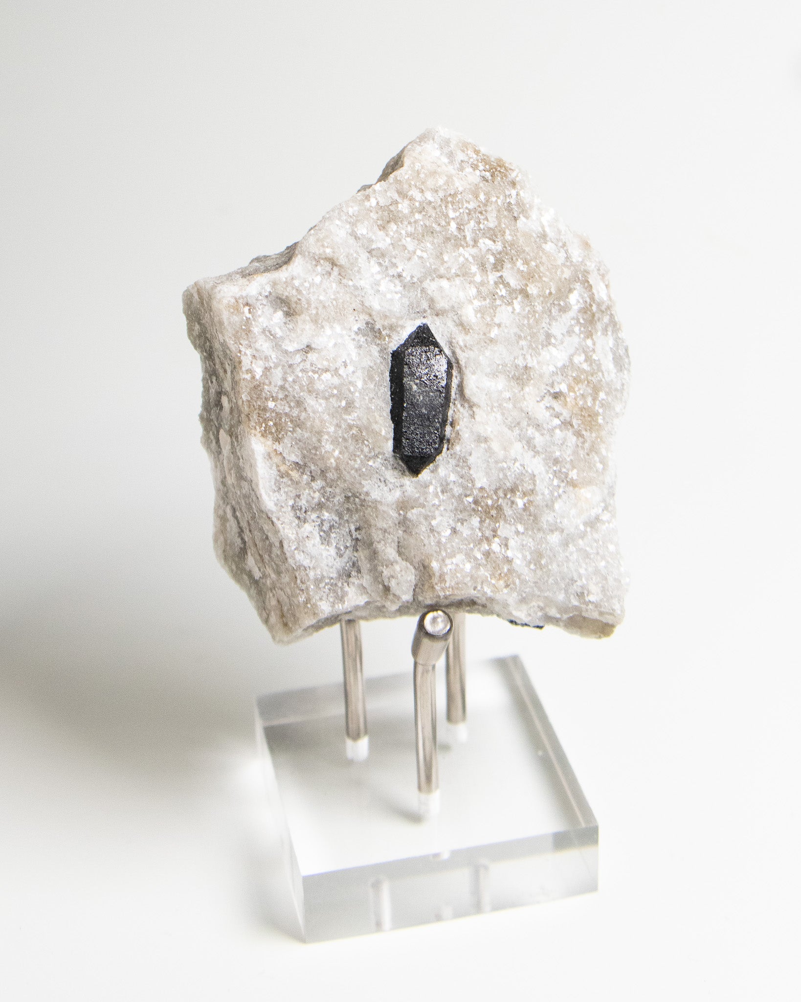 稀有罕見的義大利雙尖黑水晶｜療癒與保護能量