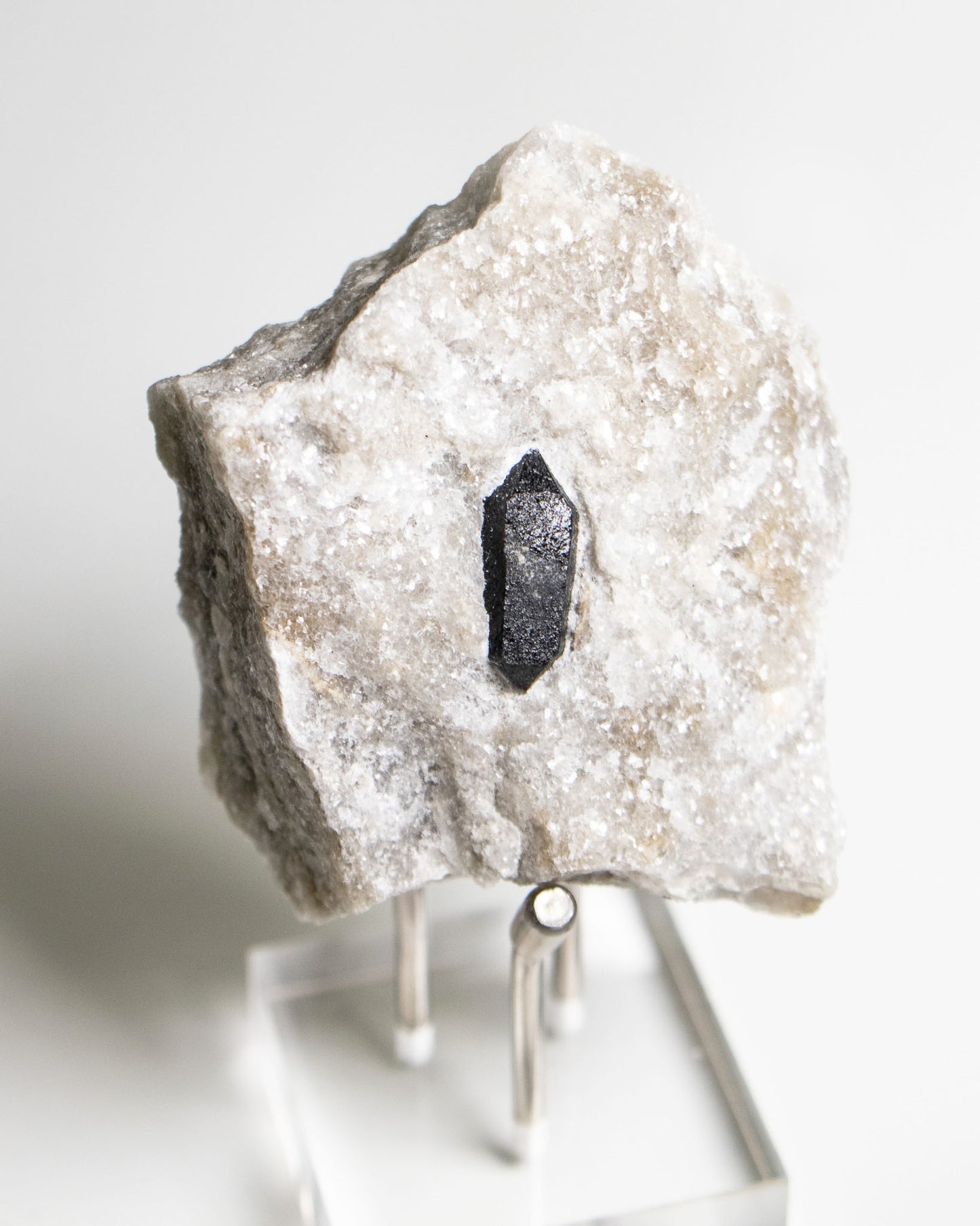 稀有罕見的義大利雙尖黑水晶｜療癒與保護能量