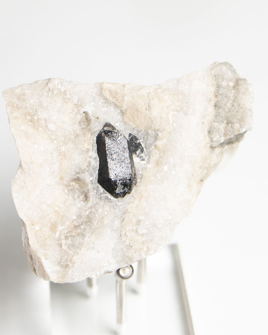 稀有罕見的義大利雙尖黑水晶｜療癒與保護能量