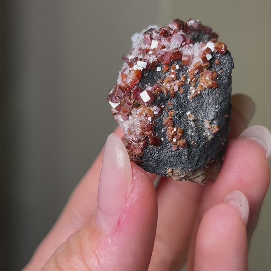 摩洛哥釩鉛礦來自Mibladen礦區vanadinite from Morocco
