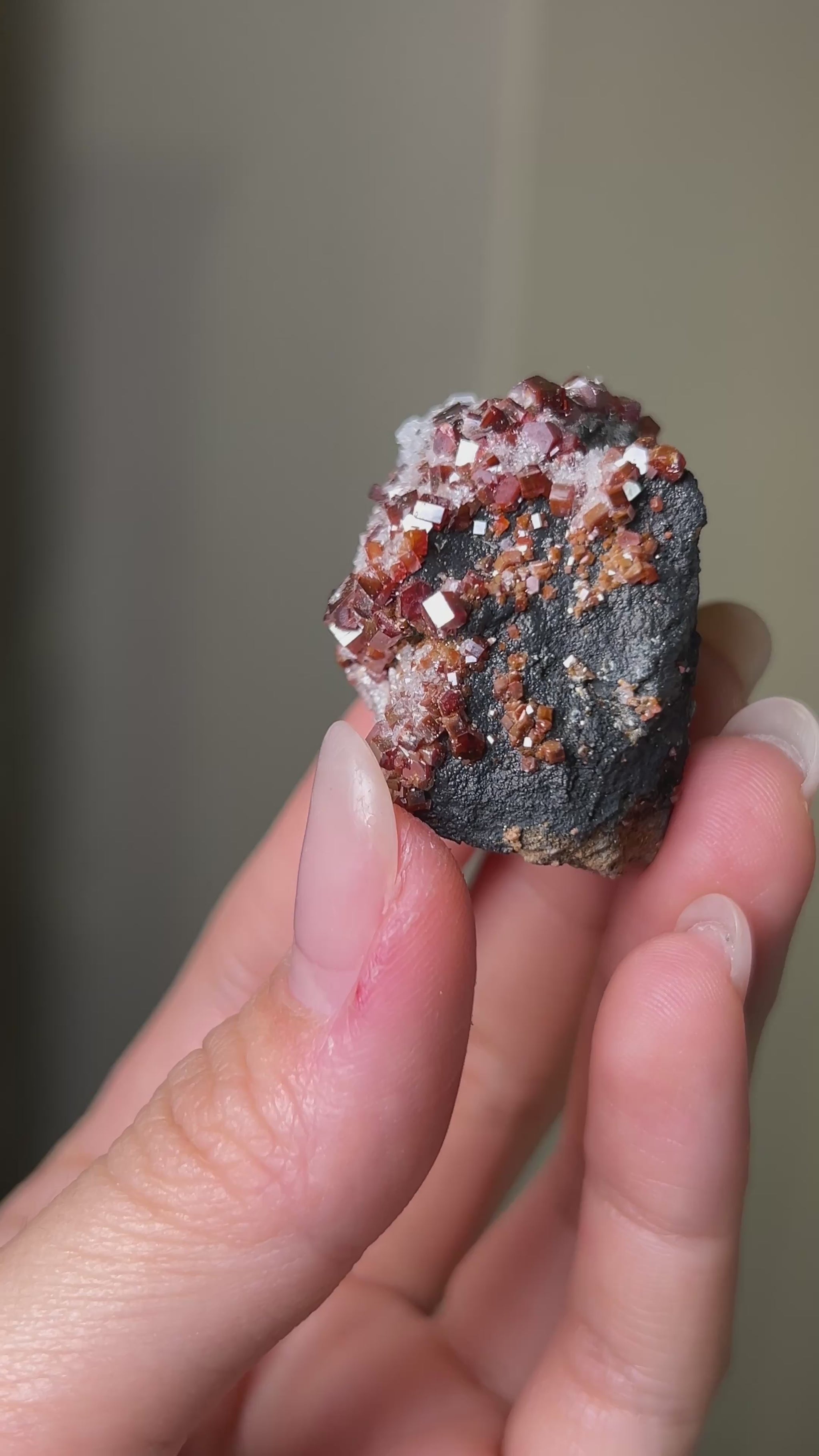 摩洛哥釩鉛礦來自Mibladen礦區vanadinite from Morocco