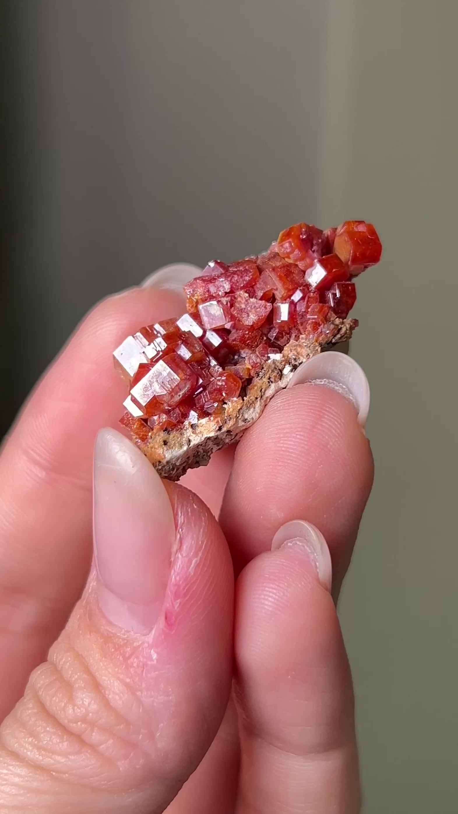 摩洛哥釩鉛礦來自Mibladen礦區vanadinite from Morocco