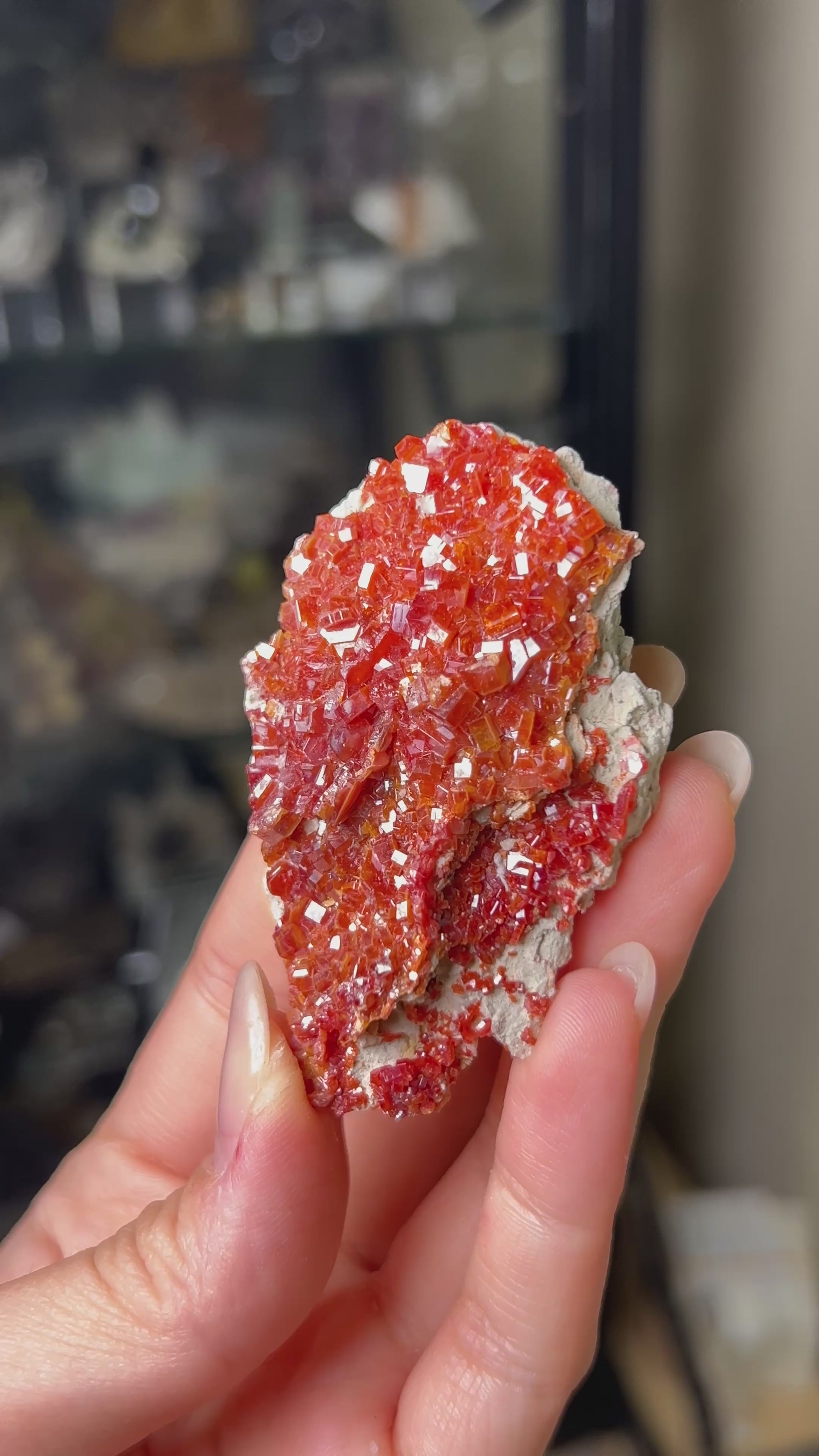 摩洛哥釩鉛礦來自Mibladen礦區vanadinite from Morocco
