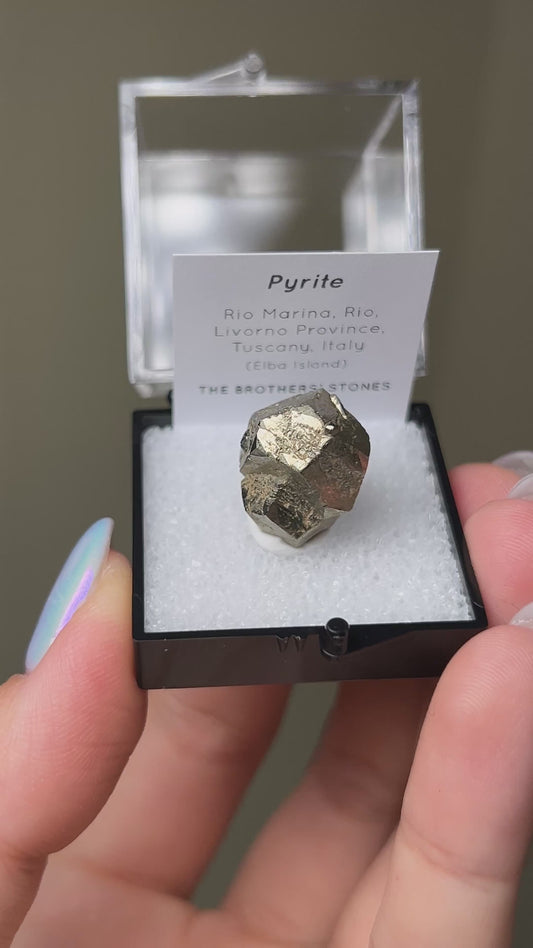 黃鐵礦 - 義大利厄爾巴島