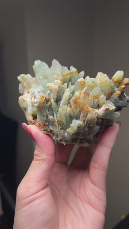 Prase Quartz - Italy