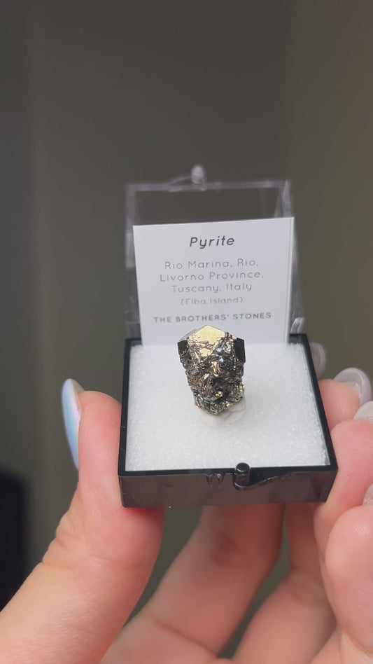 黃鐵礦 - 義大利厄爾巴島