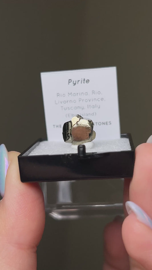 黃鐵礦 - 義大利厄爾巴島