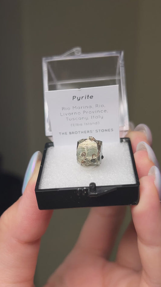 黃鐵礦 - 義大利厄爾巴島