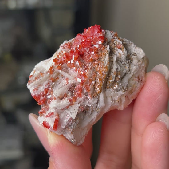 摩洛哥釩鉛礦來自Mibladen礦區vanadinite from Morocco