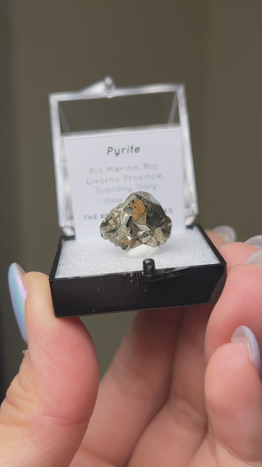 黃鐵礦 - 義大利厄爾巴島